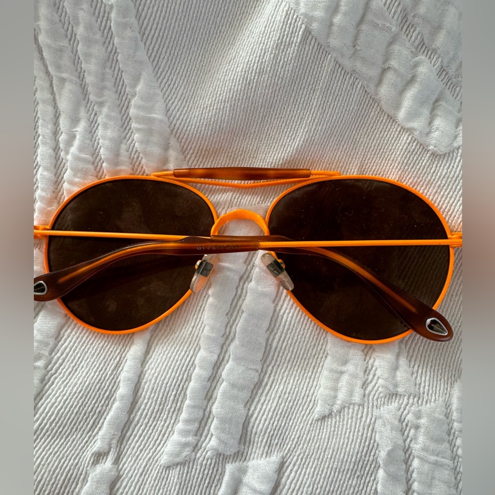 Givenchy mirrored sunglasses - Picture 5 of 8